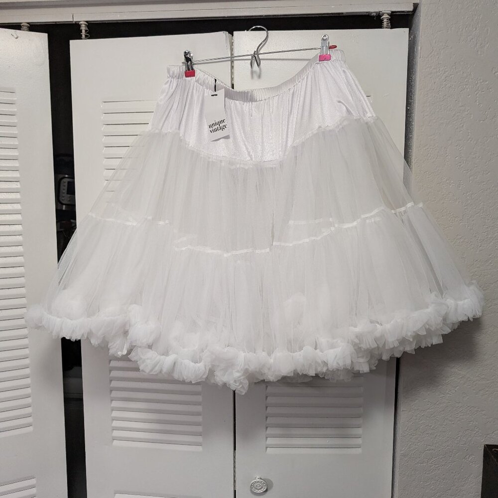 Unique Vintage 1950s Style White Ruffled Petticoat Crinoline